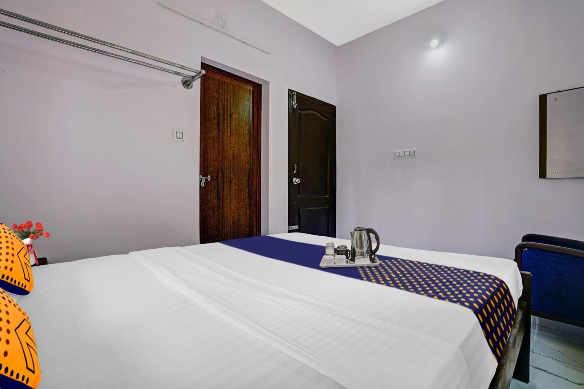 Spot On Shalom Palace Residency Neriyamangalam Luaran gambar